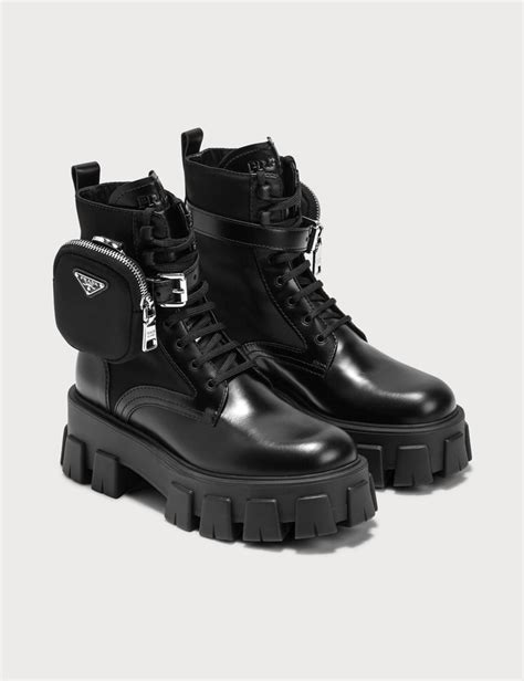 bota preta prada|chunky boots Prada.